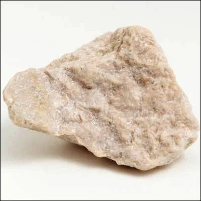 Quelle roche compos&eacute;e de silicate de magn&eacute;sium est utilis&eacute;e dans la production de papier ?