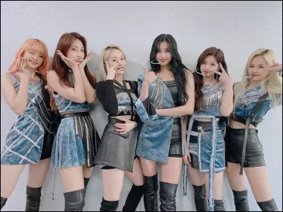 Parmi les suivantes, quelles chansons sont du groupe Everglow ?