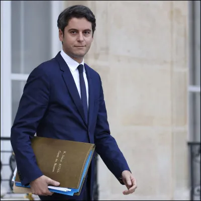 Gabriel Attal a été nommé Premier ministre le 9 janvier devenant le plus jeune Premier ministre de la Ve République. En quelle année est-il né ?