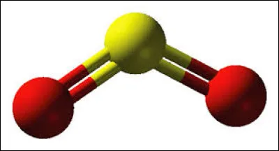Quelle molécule a pour formule chimique "SO₂" ?