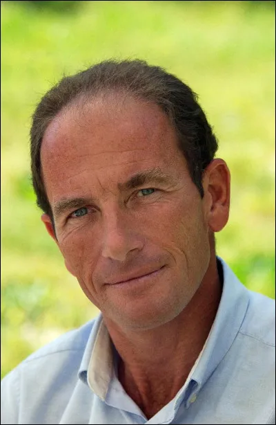 Quel blogueur et militant politique de gauche est à l’origine du concept de “Plan C”, qui propose de rédiger une Constitution par une assemblée citoyenne tirée au sort, et qui a soutenu le référendum d’initiative citoyenne (RIC) lors du mouvement des gilets jaunes ?