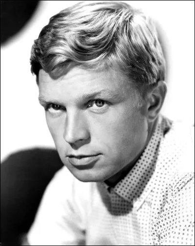 Quelquefois, en pleine guerre, le réconfort peut venir d'un ennemi !