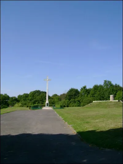 En quelle année la grande croix fut-elle édifiée ?