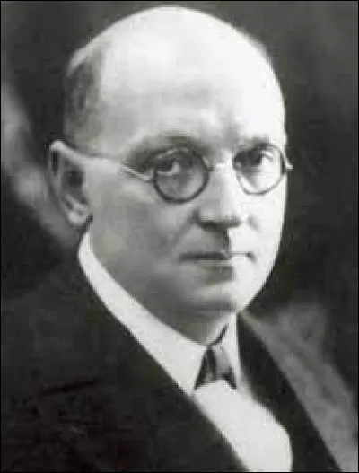 Cet écrivain, auteur de "Civilisation" - prix Goncourt 1918 - puis de la "Chronique des Pasquier", c'est Georges ...