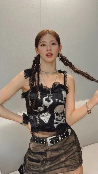 Quelle idole a failli débuter avec elles ?