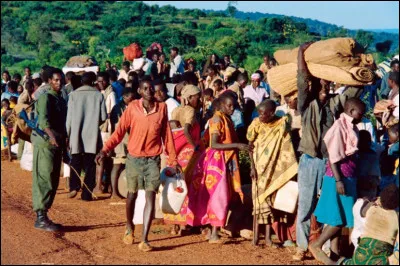 Ce 7 avril commence le génocide des Tutsis au Rwanda ; en trois mois, il fera 800 000 à 1 000 000 de morts : c'était en ...