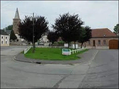 Village de l'aire d'attraction Audomaroise, traversé par le fleuve Aa, Renty se trouve dans le département ...