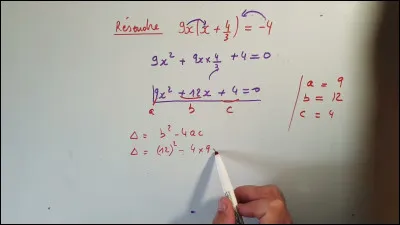 Mathématiques : 
Quelle formule correspond au terme est une expression développée ?