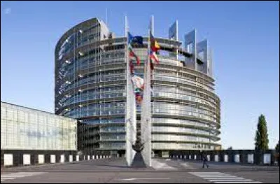 Dans quelle ville se situe le si&egrave;ge du Parlement europ&eacute;en ?