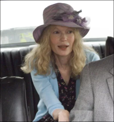 Cette comédie avec Farrow est...