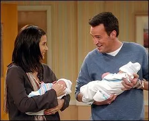 Comment s'appellent les jumeaux de Monica et Chandler ?