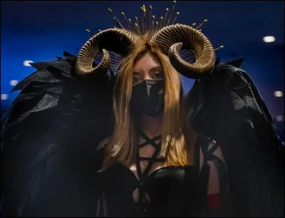 Avec quel autre mouvement les gothiques sont-ils souvent confondus ?