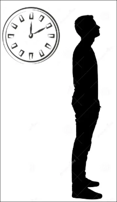 Que fait une personne qui attend debout longtemps au même endroit ?