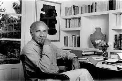 Cet historien, spécialiste du Moyen-Âge, auteur de "Guerriers et Paysans", "Le Dimanche de Bouvines", c'est Georges ...