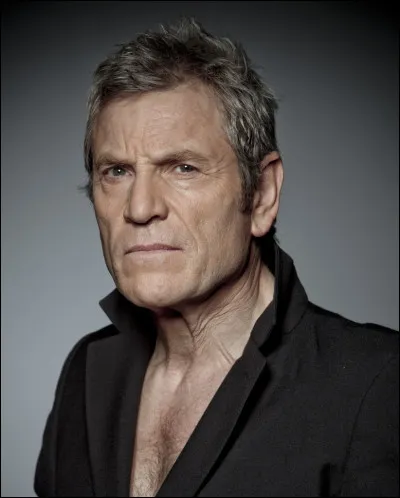 Dans quel film américain de Roland Emmerich, sorti en 2000, l'acteur français Tchéky Karyo joue-t-il ?