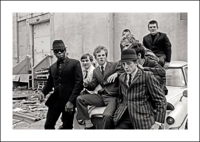 Quelles sont les marques de vêtements les plus populaires parmi les mods ?