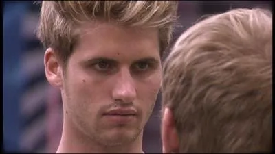 De professsion, Benot est ...