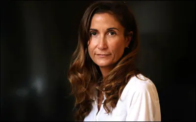 Une femme accuse votre chanteur préféré de l'avoir violé. Quelle situation préférez-vous ?