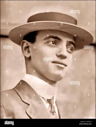 Quel événement a contribué à la renaissance du Ku Klux Klan en 1915 ?