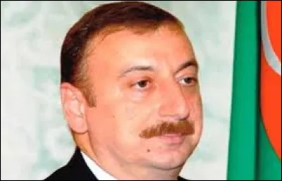 Ilham Aliyev (en photo) dirige le pays comme président de la république depuis le 31 octobre 2003, à la suite de son père, Heydar Aliyev, qui lui-même dirigeait depuis 1993. Ilham Aliyev est ensuite réélu président en 2008, 2013 et 2018 ... Quel est ce beau pays ?