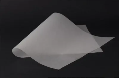 Quel est ce papier en P translucide que l'on utilise pour reproduire un dessin par transparence ?