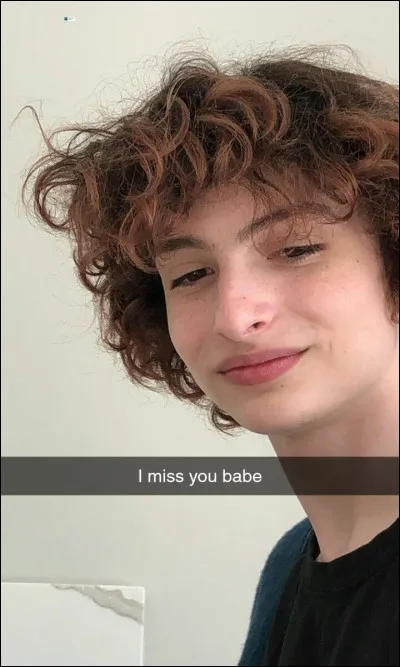 Choisis un outfit. (3)