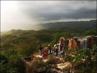 Quel est le nom de la première communauté rasta, fondée par Leonard Percival Howell ?