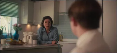 Que répond Nick à sa mère lorsqu'elle lui demande s'il aime Imogen ?