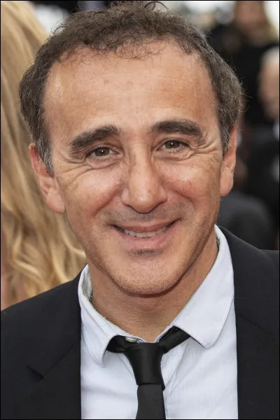 Semoun &Eacute;lie est un auteur-compositeur-interpr&egrave;te et guitariste fran&ccedil;ais