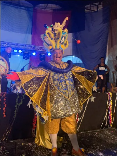 Le célèbre carnaval de Rio de Janeiro au Brésil a lieu à la mi-février de chaque année. Quel est le nom du roi ?