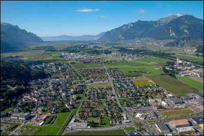 Comment appelle-t-on les habitants de Collombey ?