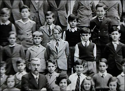 En 1974 et toujours dans le "beau-monde", il s'était mis en tête de défendre - mais sans succès - une célébrité mondiale du temps pour une sombre histoire de contrat : laquelle ?