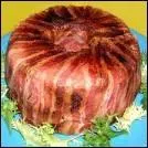 Comment s'appelle ce 'pain'  base de pommes de terre et de lard, qui intgre souvent un fruit sch (pruneau, poire, selon les valles) ?