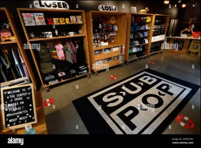 Quel est le nom du label indépendant qui a accompagné les débuts du mouvement grunge à Seattle ?