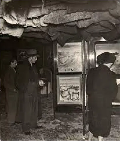 Ce 14 novembre, a lieu à Paris la première exposition surréaliste : c'était en ...