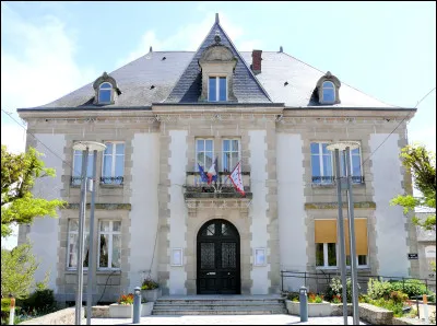 La ville d'Ambazac est située dans le département...