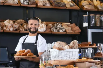 Dans une boulangerie, lequel de ces pains est le plus léger ?