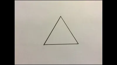 Mathématiques : 
Comment s'appelle un triangle avec 3 côtés égaux ?