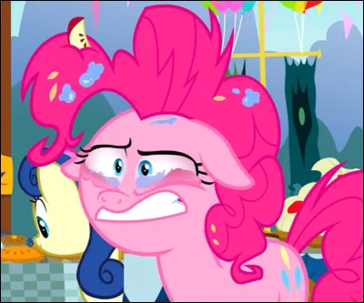 Mais pourquoi Pinkie Pie fait-elle cette tête ?