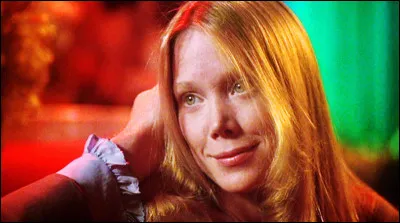 Dans quel film une lycéenne maltraitée par ses camarades et sa mère fanatique, se venge en utilisant ses pouvoirs de télékinésie lors du bal de promo ?