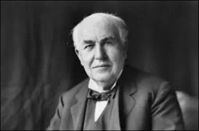 Dans quelle ville américaine Thomas Edison a-t-il établi son laboratoire principal ?