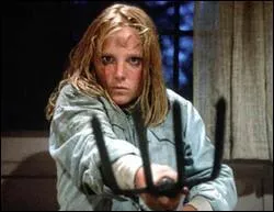 Que porte Jason sur le visage dans Le Tueur du Vendredi ?