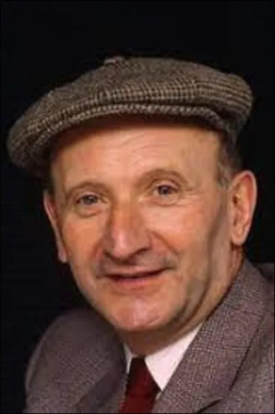 Né le 2 septembre à Wolomin (Pologne), et mort à Paris le 24 janvier 2003, Henri Krasucki, de son vrai prénom Hénoch, est un syndicaliste qui fut un membre actif de la section juive FTP-MOI durant la Seconde Guerre mondiale. De quelle année à quelle année fut-il premier secrétaire de la CGT ?