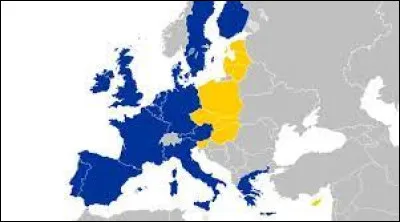 Ce 16 avril, le traité d'Athènes consacre un nouvel élargissement de l'Union Européenne, avec l'entrée prochaine de dix pays : c'était en ...