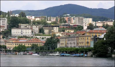 Le nom de cette ville est...