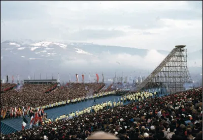 Lors de quelle décennie les J.O. à Grenoble ont-ils eu lieu ?