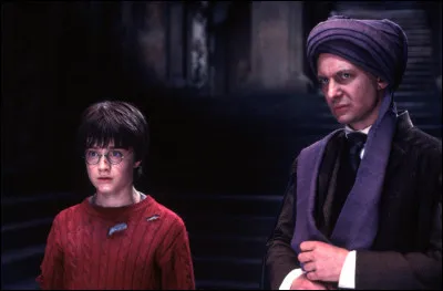 Quels animaux le professeur Quirrell peut t'il contôler ?