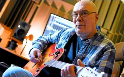 De qui le compositeur Phil Baron est-il le frère ?