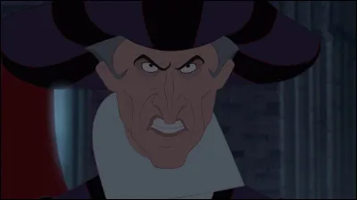 Comment s'appelle le prêtre qui élève Quasimodo, dans "Notre-Dame de Paris" ?