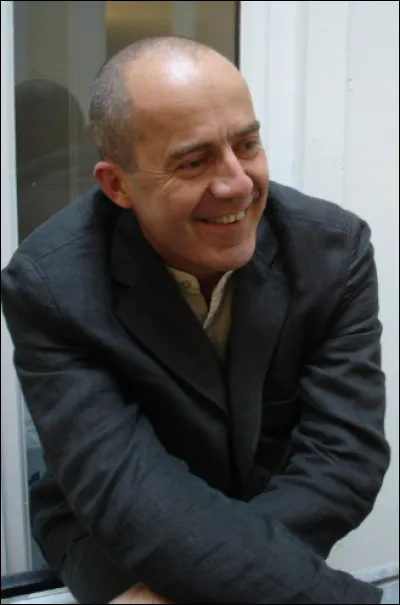 Qui est l'auteur de cette saga ?